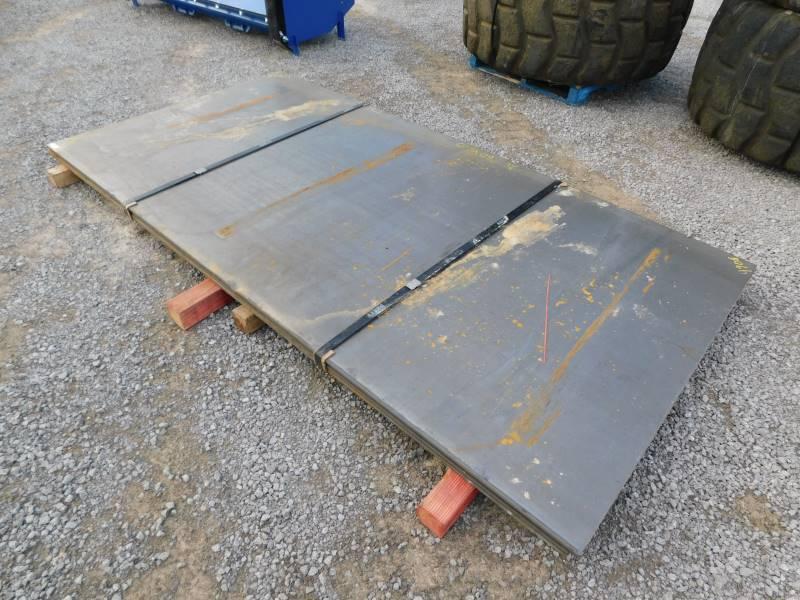 (5) NEW STEEL ROAD PLATES