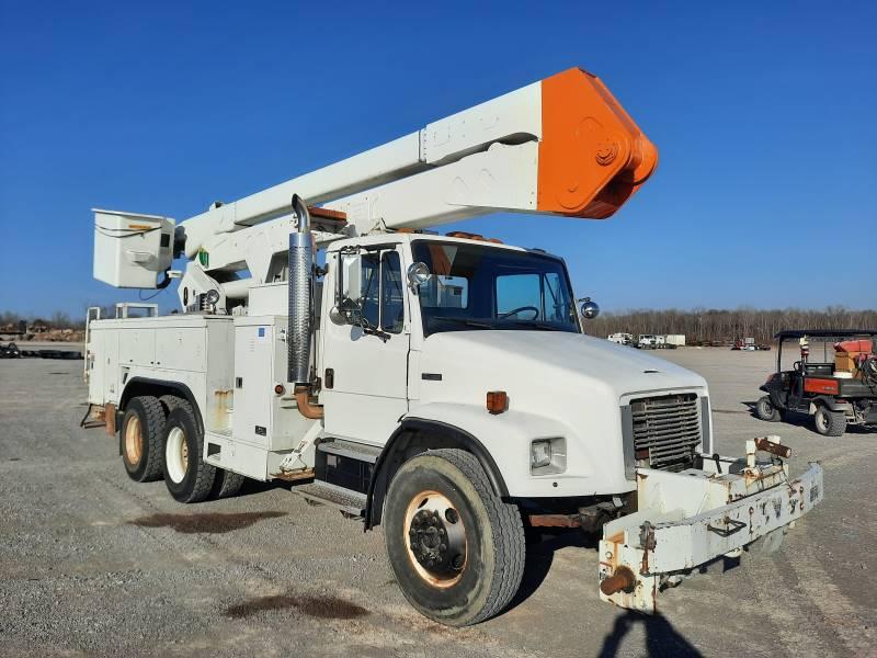 2001 FREIGHTLINER FL80 T/A BKT TRUCK