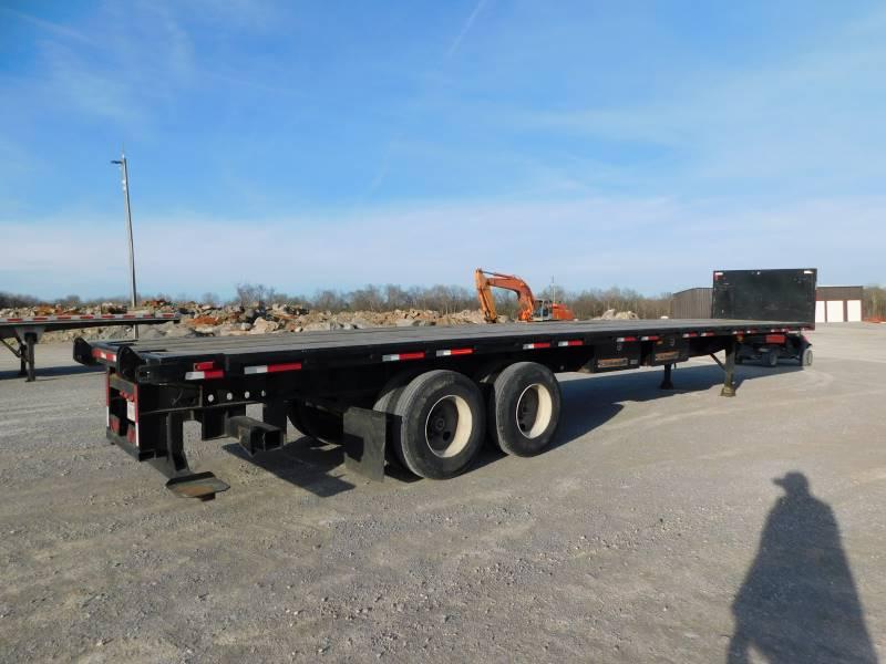 1993 UTILITY 45' T/A FLATBED TRAILER