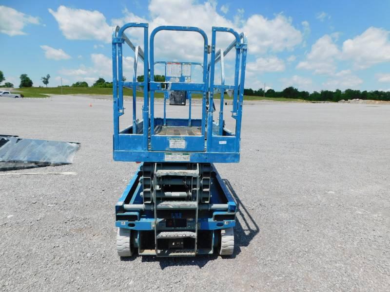 1999 GENIE GS2646 SCISSOR LIFT