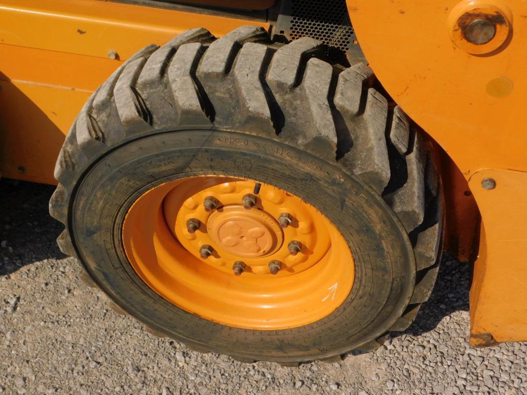 2014 CASE SR130 SKID STEER