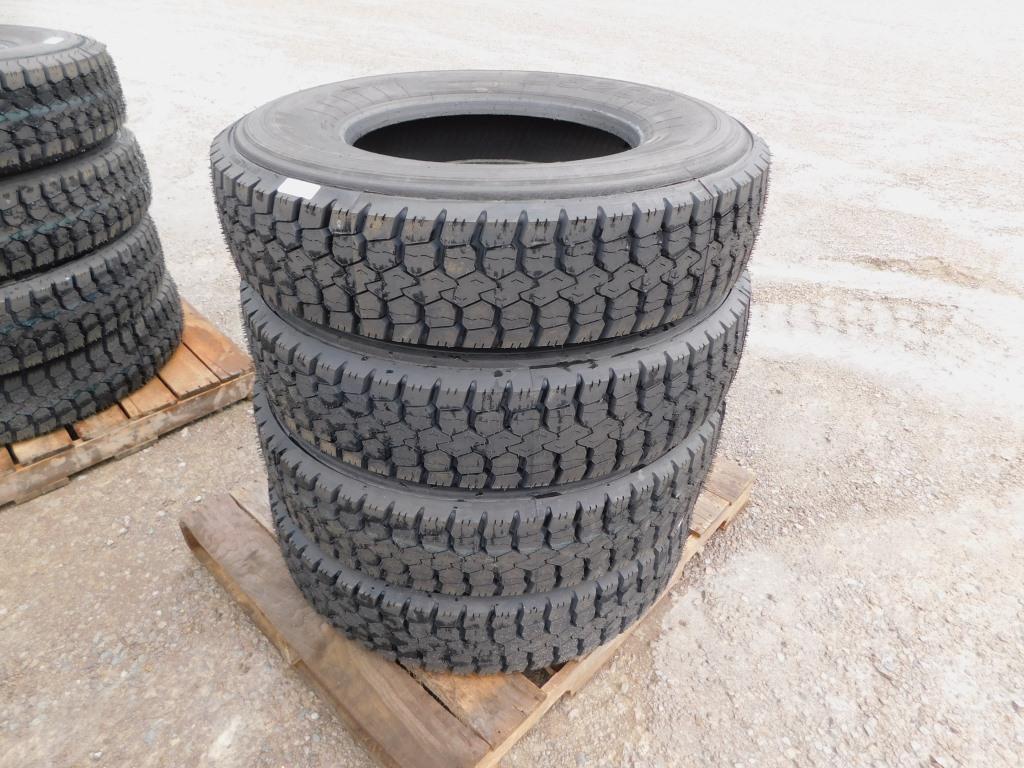 11R22.5 DRIVE TIRES