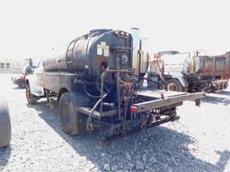 1987 ENTYRE BLACK TOPPER BTHS 1518 GAL DISTRIBUTOR