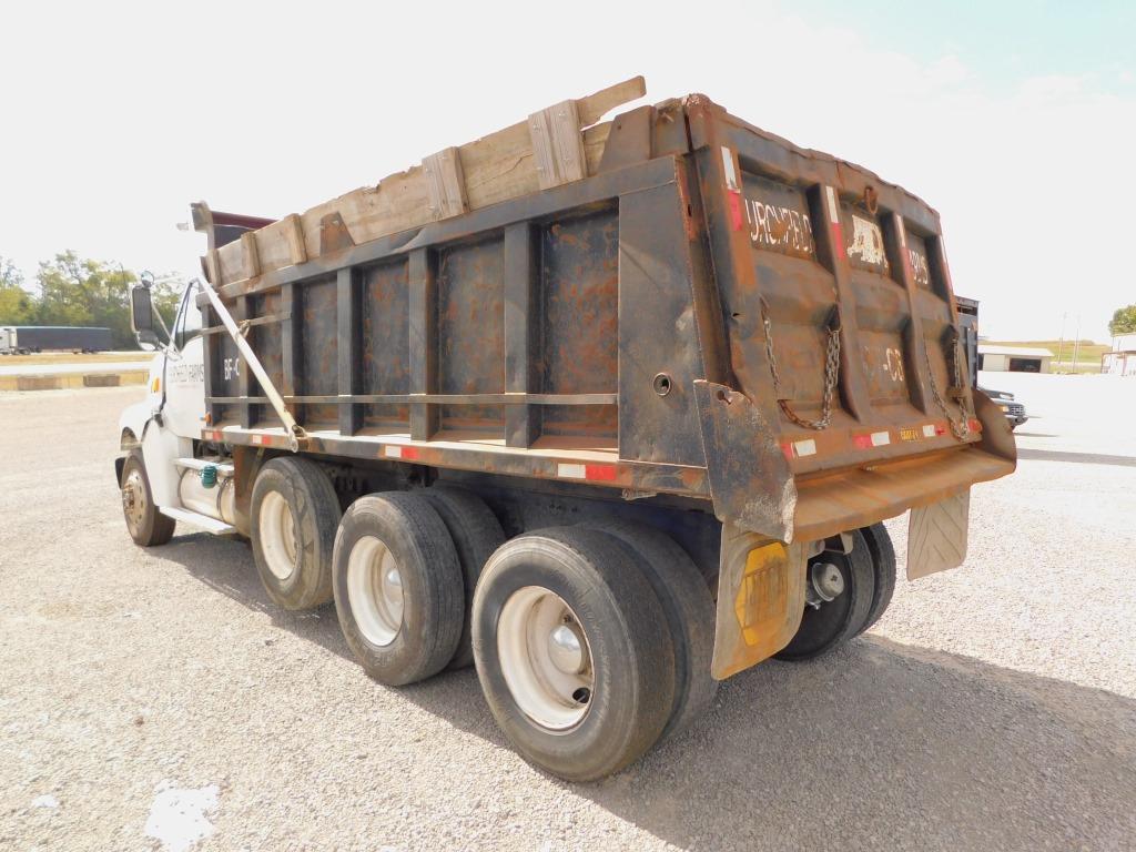 2001 STERLING LT9 TRI-AXLE DUMP TRUCK