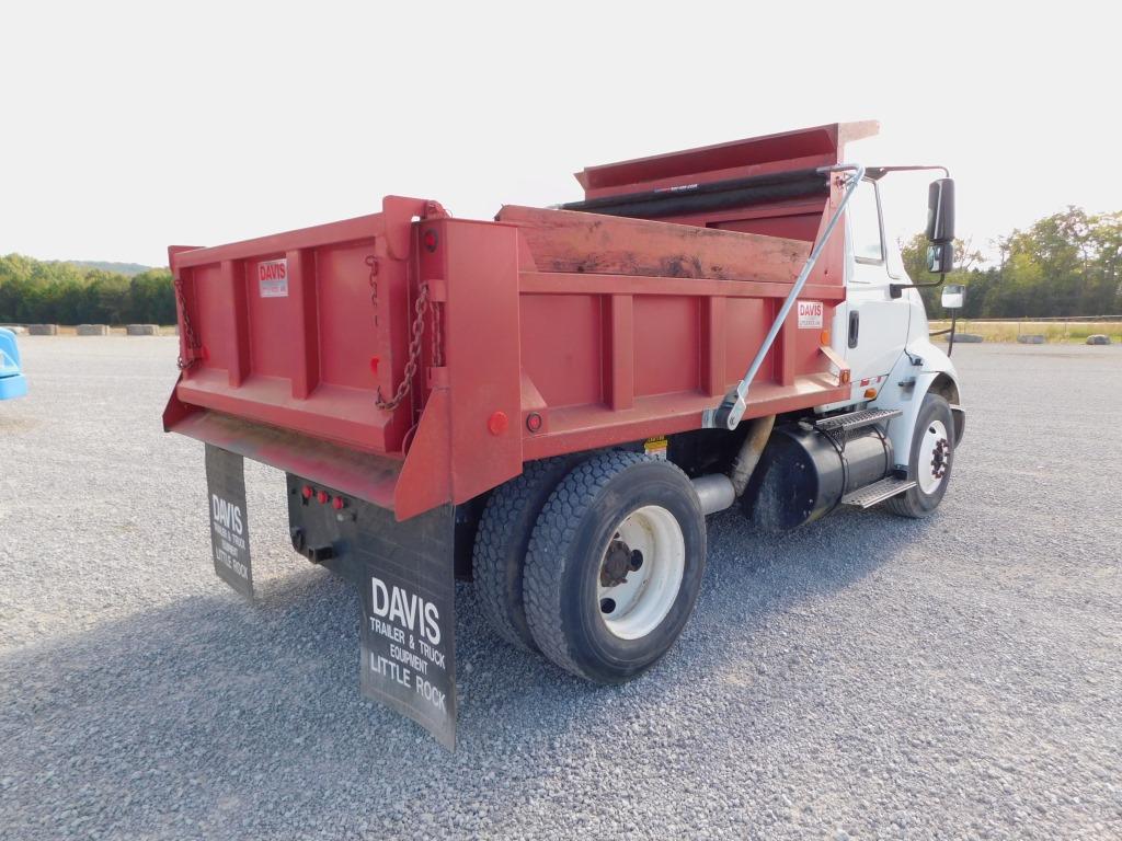 2005 INTERNATIONAL 8600 S/A DUMP TRUCK