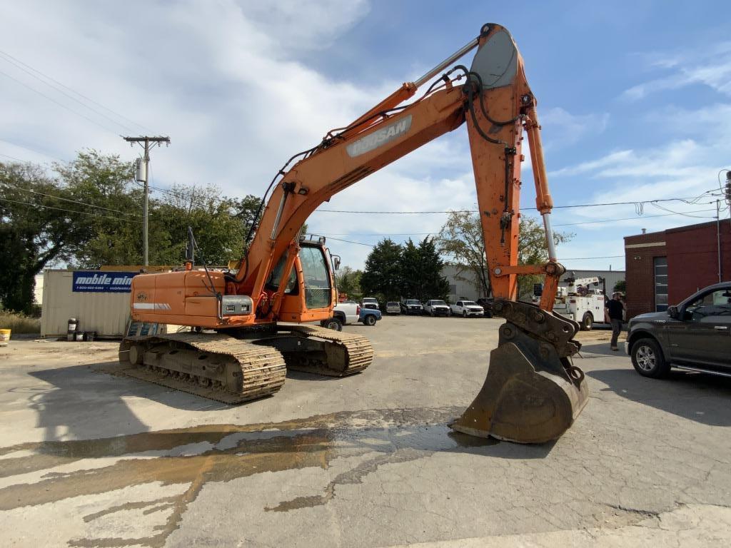 2011 DOOSAN DX225LC EXCAVATOR