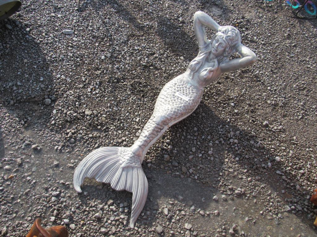 MERMAID YARD DECOR