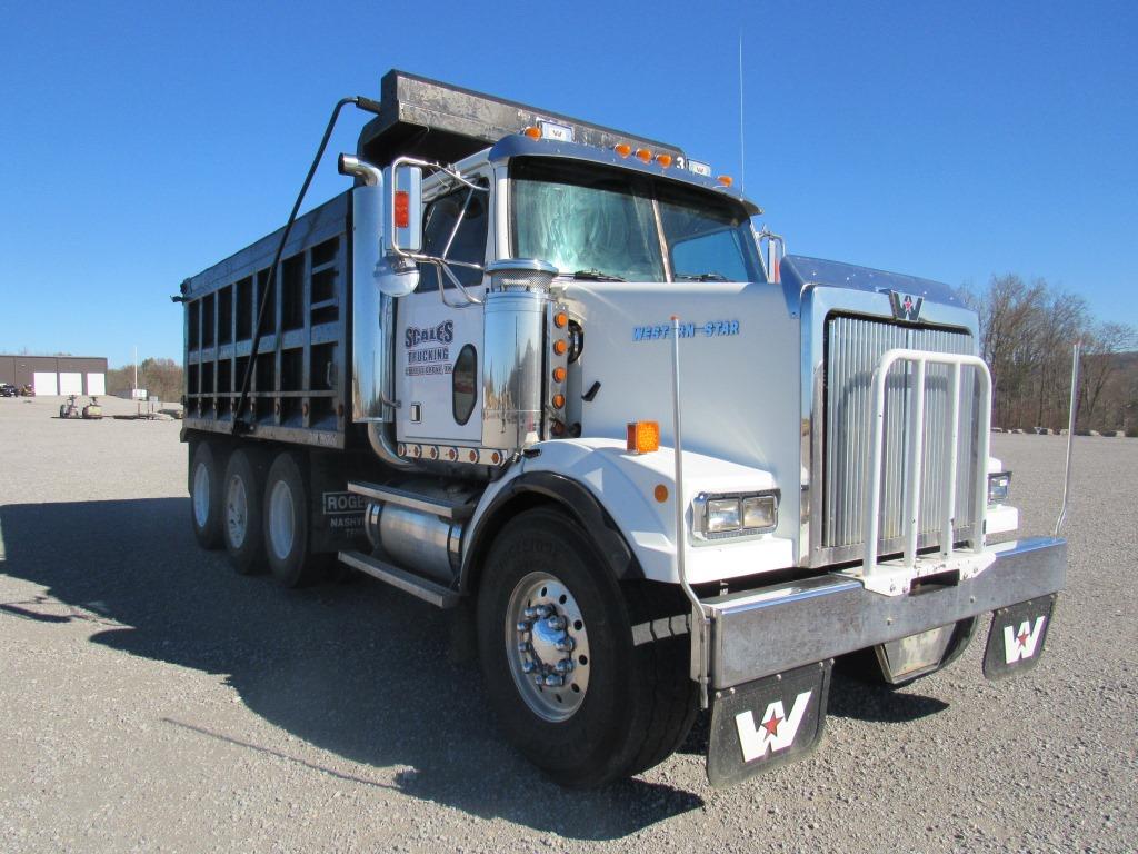 2004 WESTERN STAR 4900 TRI-AXLE DUMP TRUCK