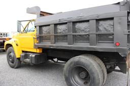 1998 FORD F800 SINGLE AXLE DUMP TRUCK