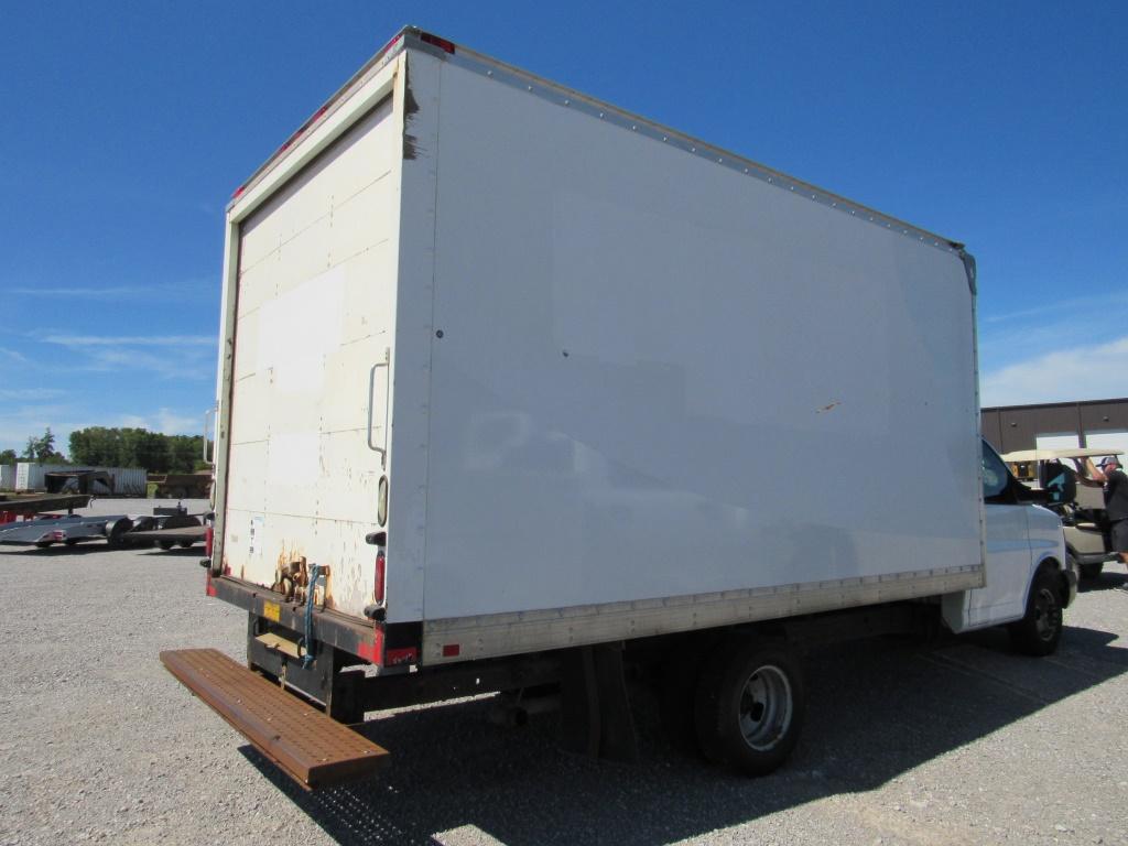 2012 CHEVY EXPRESS 3500 SINGLE AXLE BOX TRUCK