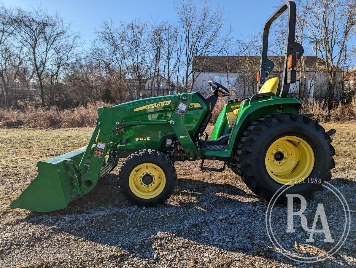 2017 JOHN DEERE 3032E