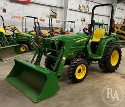 2017 JOHN DEERE 3032E