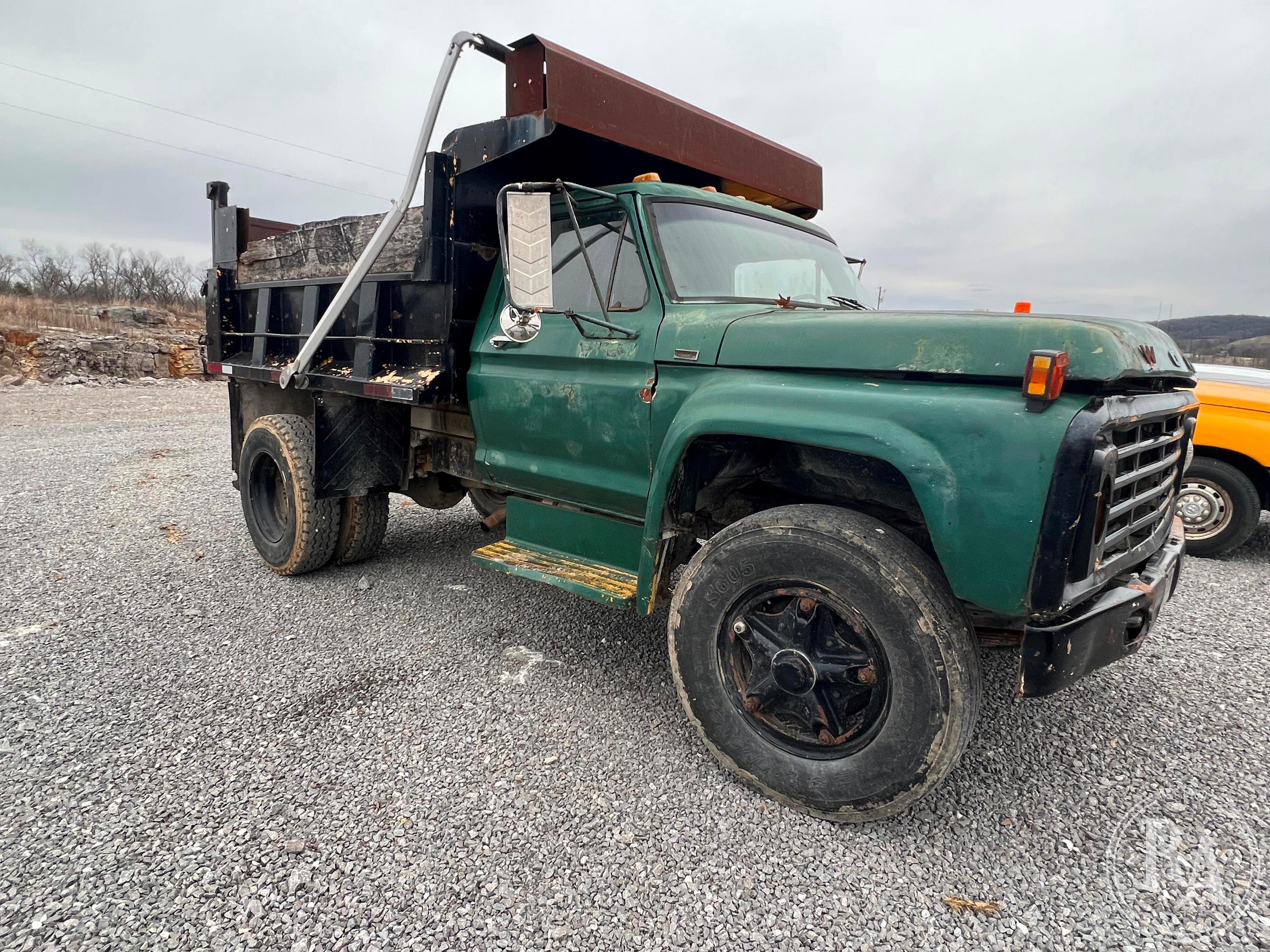 1979 FORD F700