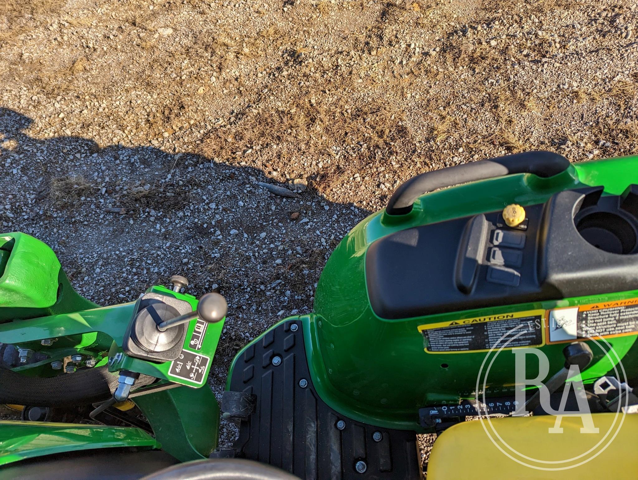 2017 JOHN DEERE 3032E