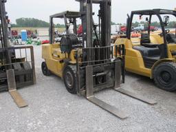 CAT DP50K FORKLIFT