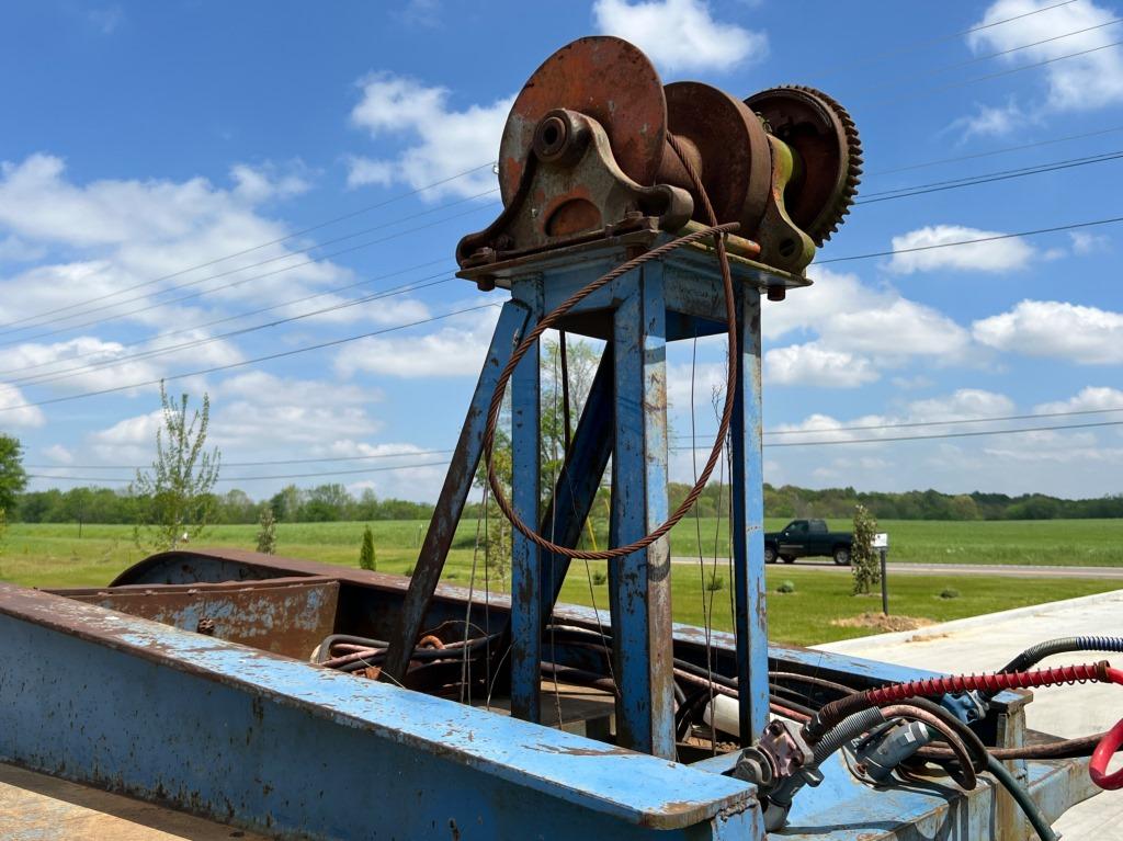 1978 PHELAN TRI-AXLE LOWBOY TRAILER