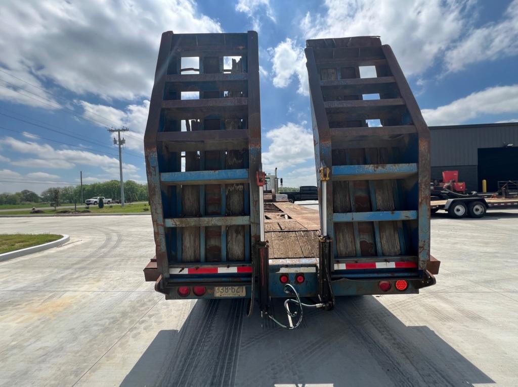 1978 PHELAN TRI-AXLE LOWBOY TRAILER