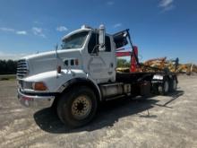 2004 STERLING LT9500 TANDEM AXLE ROLL-OFF TRUCK