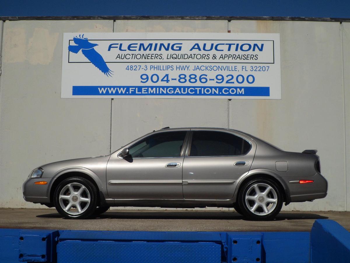 01 NISSAN MAXIMA SE 4D SEDAN