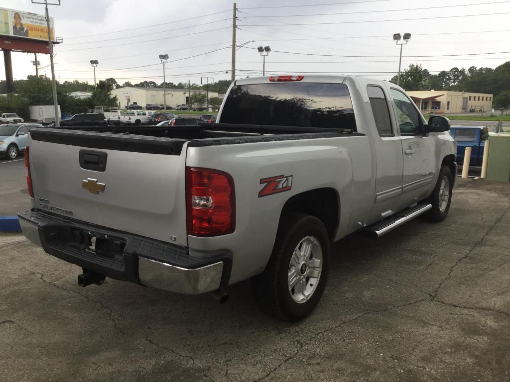 11 CHEVROLET 1500 SILVERADO 2WD V8 FFV EXT CAB 5.3L LT