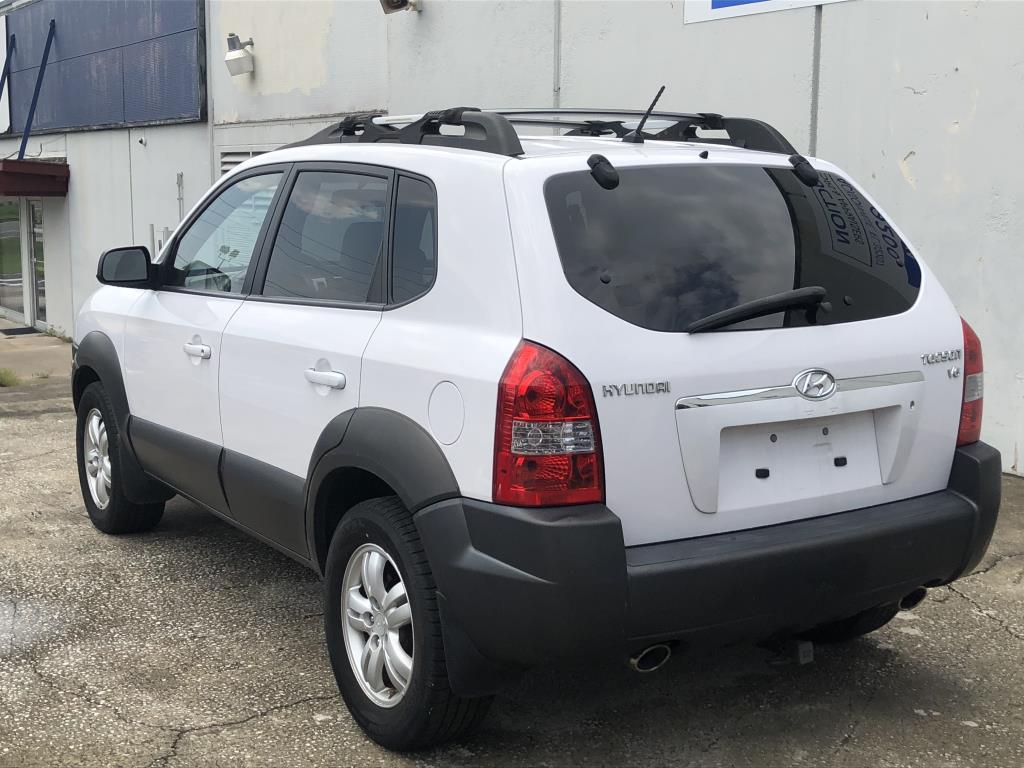 06 HYUNDAI TUCSON FWD V6 4D SUV GLS