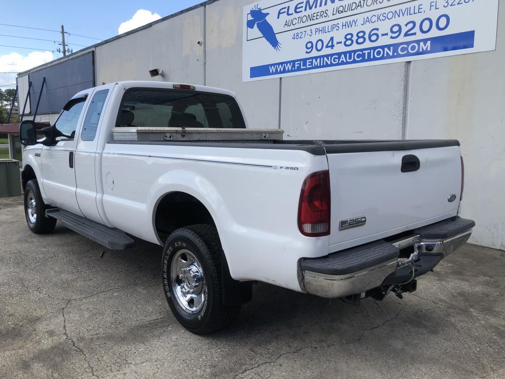 2005 FORD F250 4WD V8 EXT CAB 5.4L XL