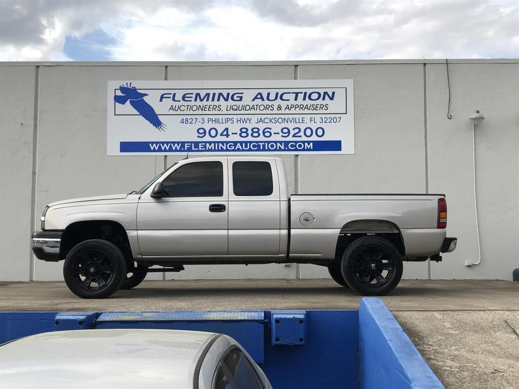 2005 CHEVROLET 1500 SILVERADO 2WD V8 EXT CAB 5.3LS