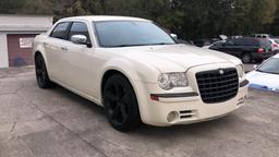 2006 CHRYSLER 300 2WD V8 4D SEDAN C