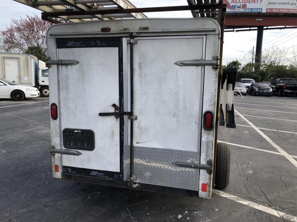 ENCLOSED TRAILER W/ TOOLS ROOFING/FRAMING