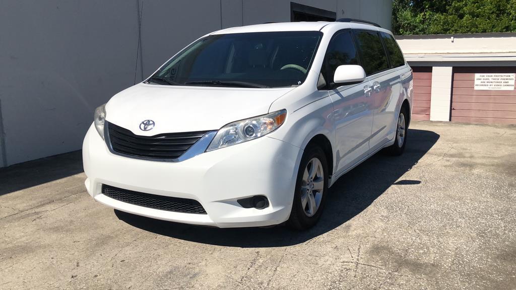 2012 TOYOTA SIENNA FWD MINIVAN LE