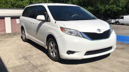 2012 TOYOTA SIENNA FWD MINIVAN LE