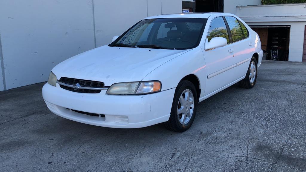 1998 NISSAN ALTIMA 4D SEDAN GLE