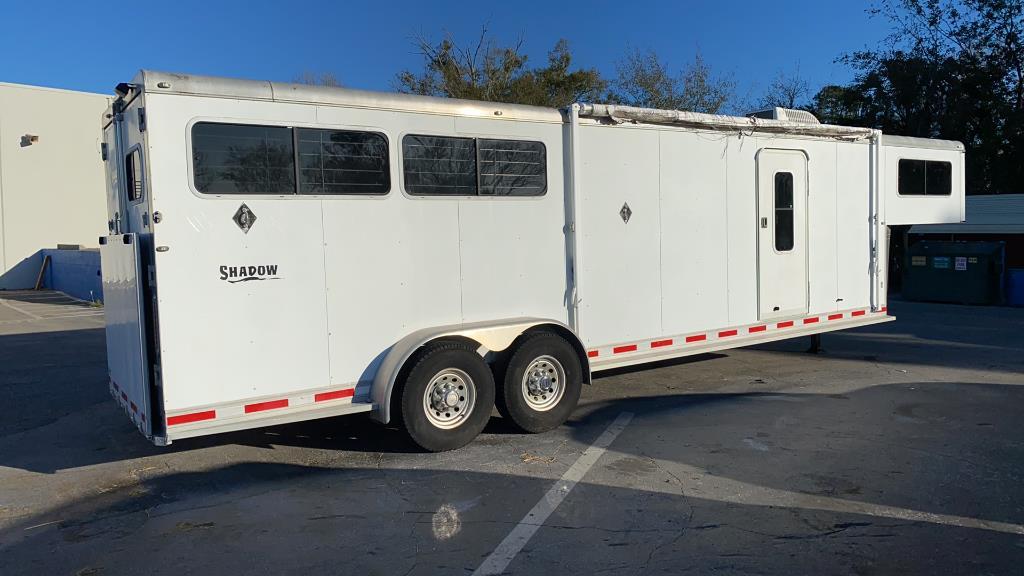 2006 SHADOW THREE HORSE GOOSENECK TRAILER