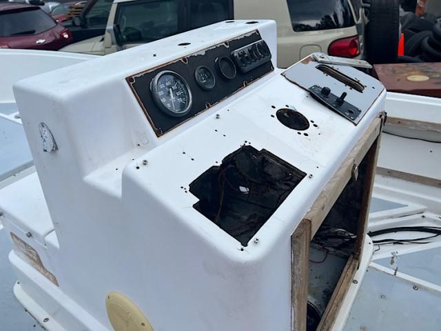 1986 17 FOOT AQUASPORT BOAT HULL