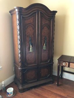 THOMASVILLE WOODEN ARMOIRE