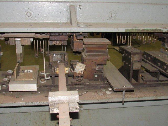 Version Allsteel Press, S/N: 7572-2062.