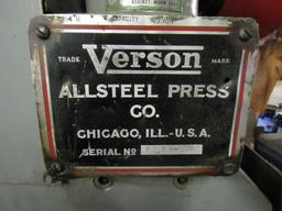 Version Allsteel Press, S/N: 7572-2062.