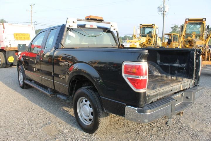 2010 Ford XL F150 Extended Cab 4X4 Pickup Truck (TITLE DELAY)