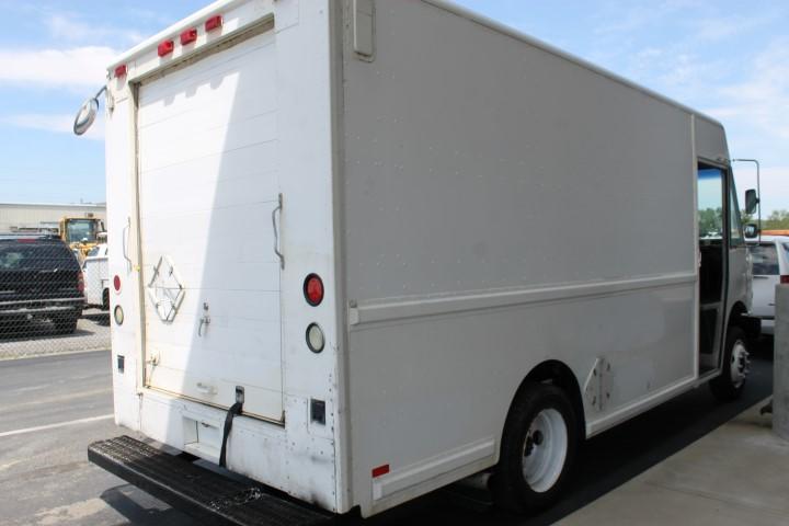 1999 Freightliner 14' Step Van