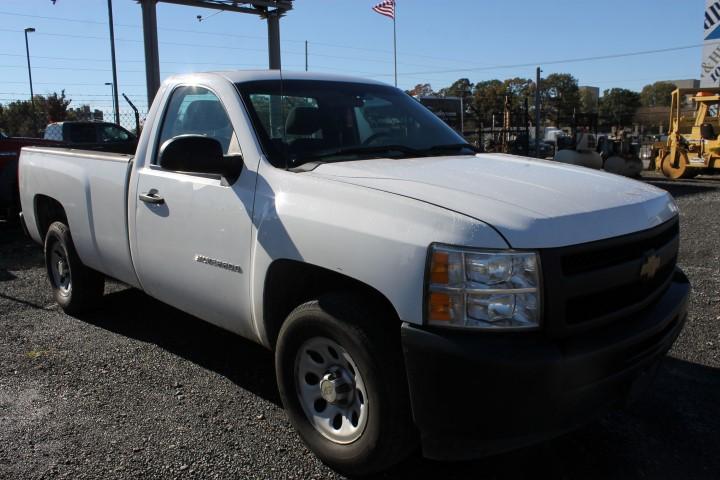 2011 Chevrolet Silverado Pickup Truck