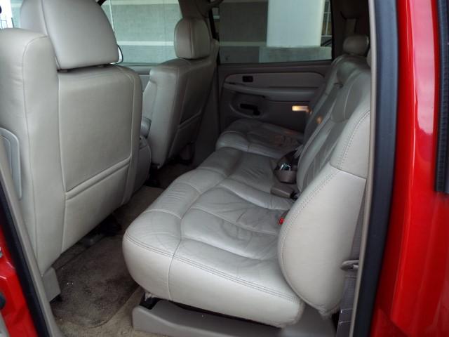 2002 Chevrolet Suburban LT SUV