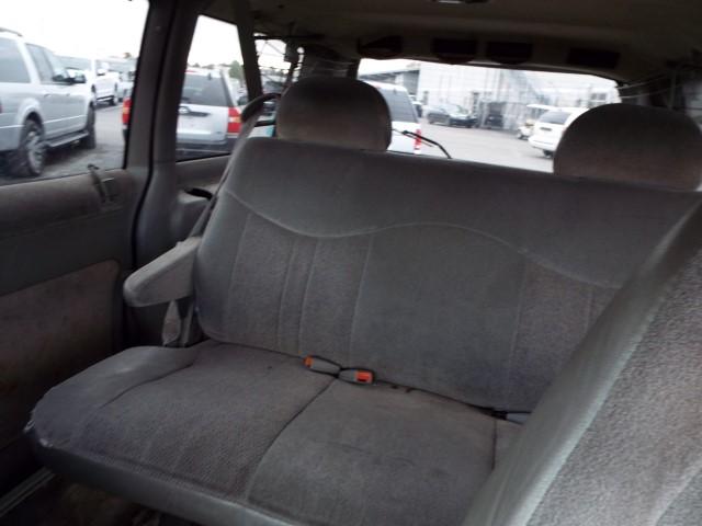 2001 Chevrolet Astro Mini Van