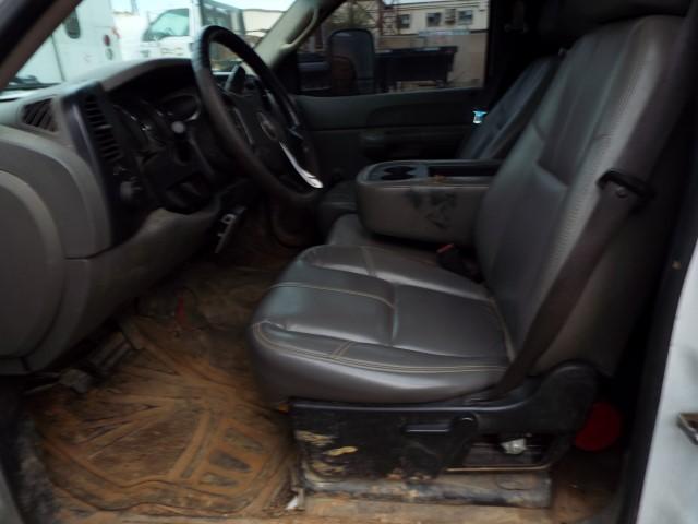 2007 Chevrolet Silverado 2500 HD Pickup Truck (Unit# 7-7098)