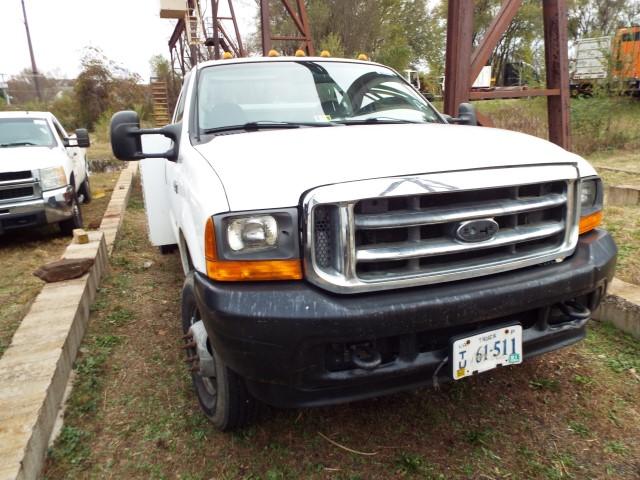 2001 Ford F350 XL Super Duty 4X4 Service Truck (Unit# 3-4541)(Injectors Need Repair Per Seller)