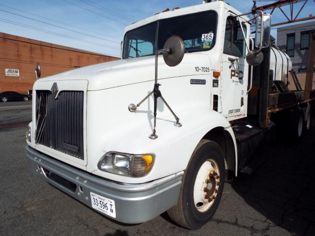1998 International 9100 20' T/A Stake Body Truck (Missing Sides) (Unit# 10-7025)(ECM Needs Repair Pe