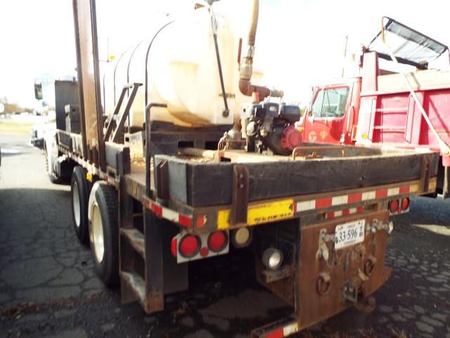 1998 International 9100 20' T/A Stake Body Truck (Missing Sides) (Unit# 10-7025)(ECM Needs Repair Pe