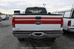 2006 Ford F350 Lariat Crew Cab 4x4 Pickup Truck (INOPERABLE)