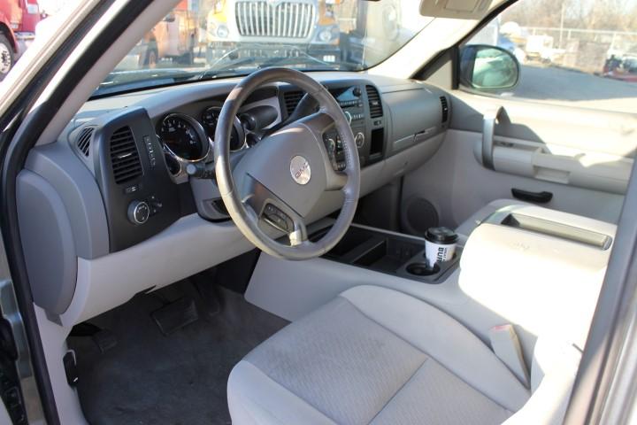 2007 GMC Sierra Crew Cab 4x4 Pick Up Truck