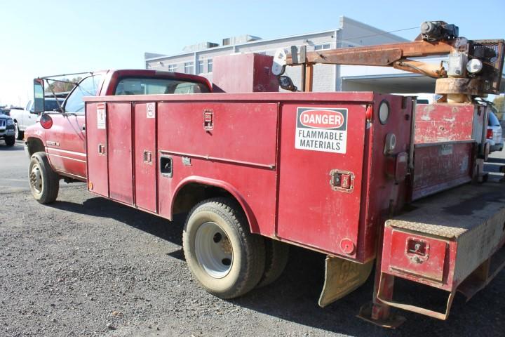 2001 Dodge Ram 3500 Service Truck (Starts & Moves-No Reverse)