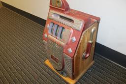 Mar-Matic Manufacturing Co. 25-Cents 3-Reel Slot Machine (Missing Rear Cover)